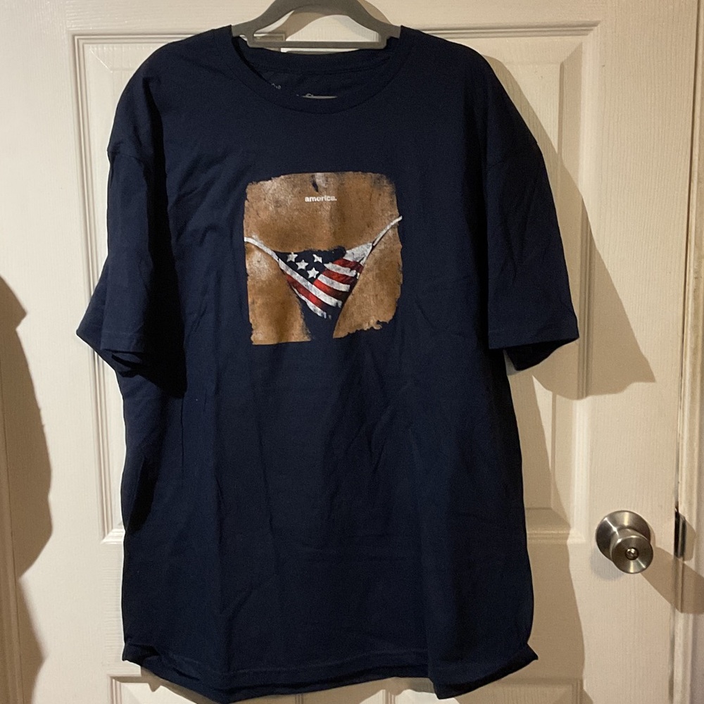 NWOT The Black Crowes Navy Graphic Tee with American Flag Print from Amorica CD